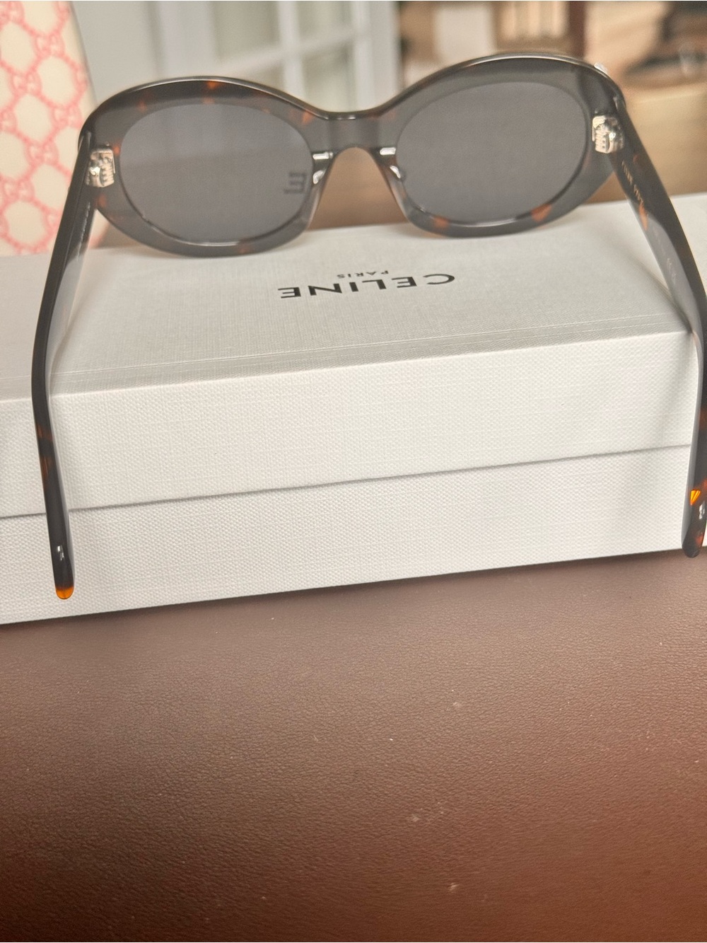 CL40194U Triomphe Oval Women Sunglasses 2026NEW Brown Tortoise - Picture 8 of 16